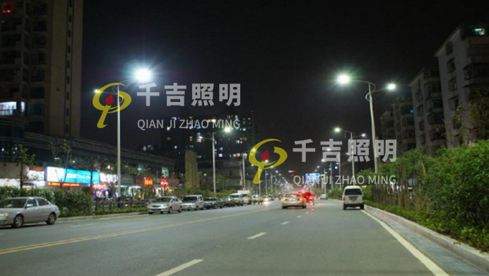 中山照明廠(chǎng)家為您講解景觀(guān)燈與路燈兩(liǎng)者的區(qū)別